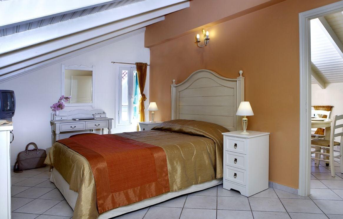 Dafnoudi Hotel Apartments Antipata  Buitenkant foto