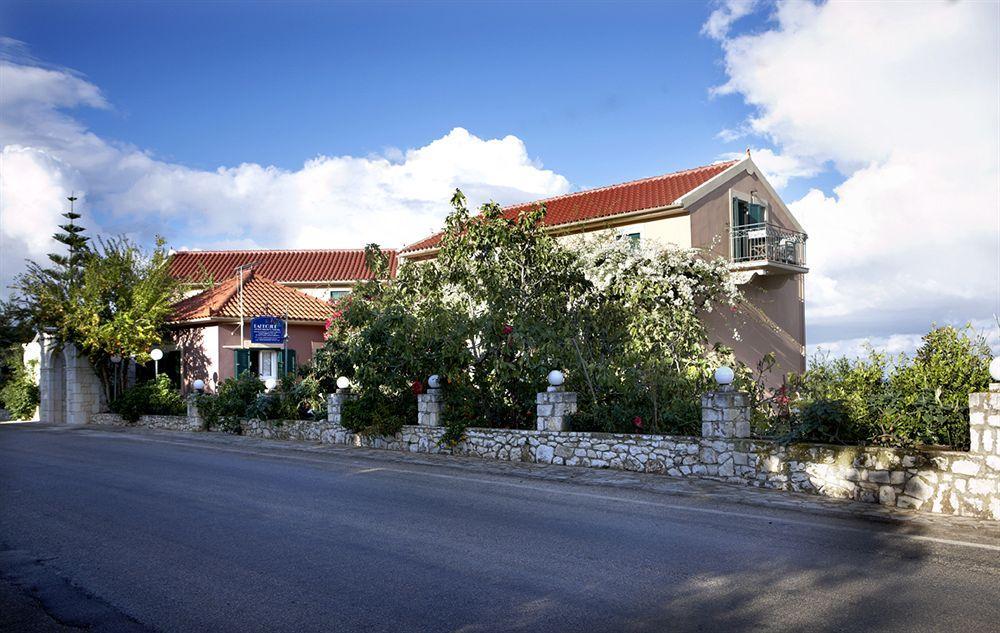 Dafnoudi Hotel Apartments Antipata  Buitenkant foto